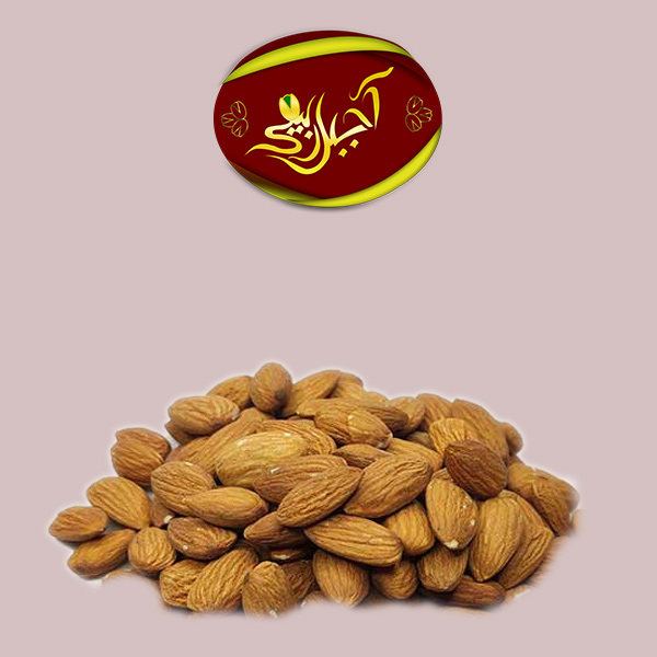 مغز بادام درشت خام