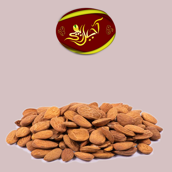 مغز بادام خام ایرانی